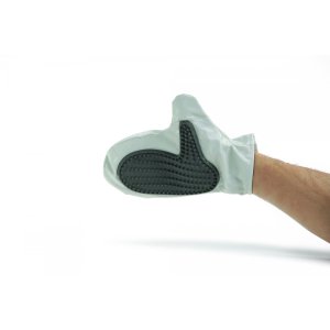 Beeztees Vyčesávacie rukavice pre mačky sivá 25x18cm