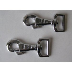 Karabína s hranatým okom 25/75