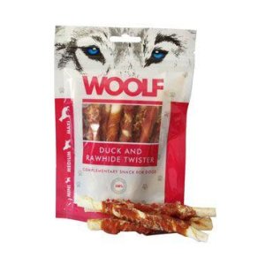 WOOLF pochúťka Duck&Rawhide twister 100g